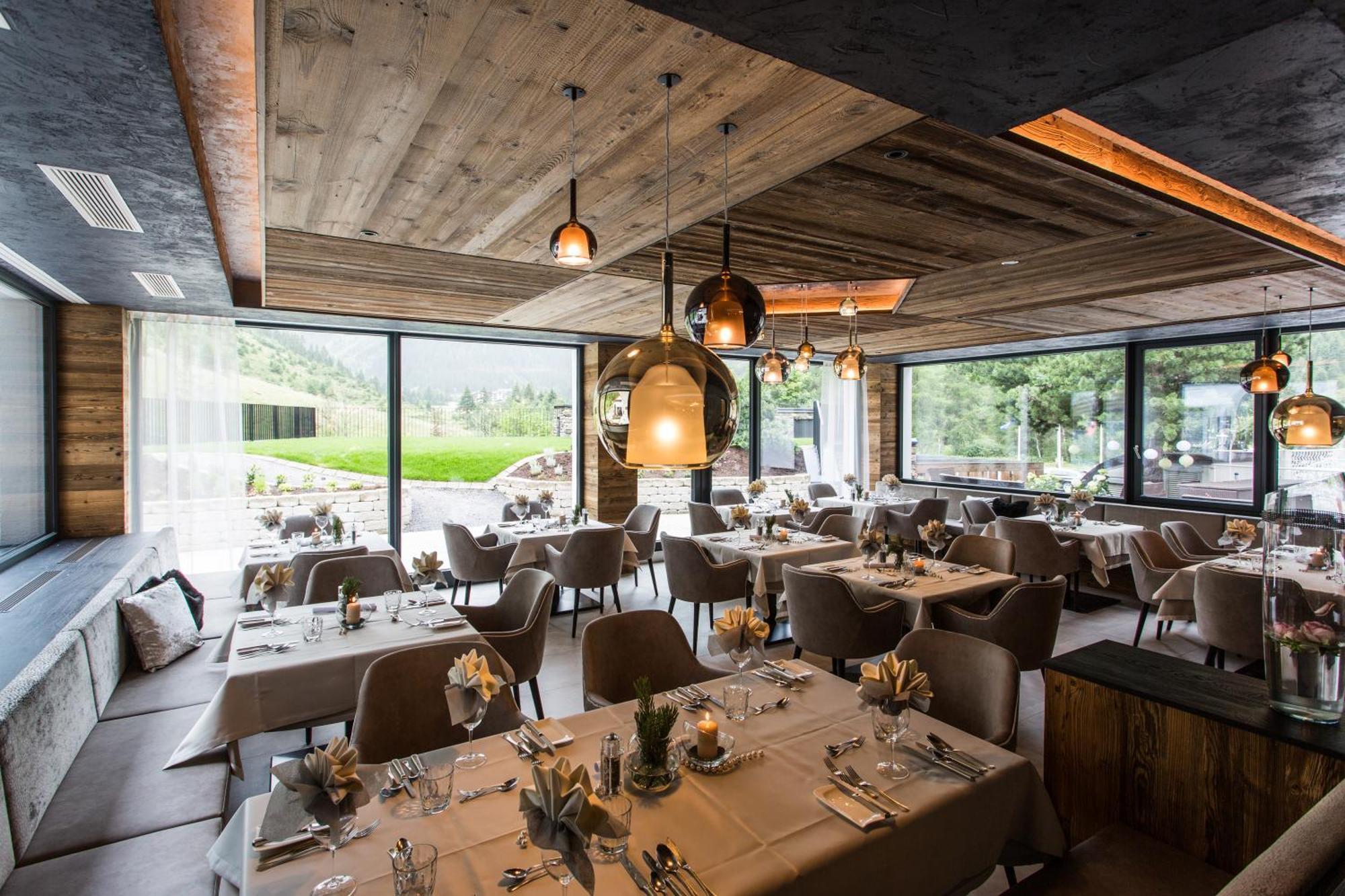 Verwoehnhotel Wildspitze Sankt Leonhard im Pitztal Kültér fotó