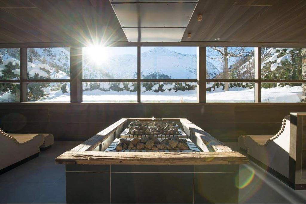 Verwoehnhotel Wildspitze Sankt Leonhard im Pitztal Kültér fotó